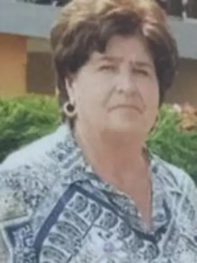 REFIKA -DIKA iz Velike Kladuše MUNJAKOVIĆ - Osmrtnica - Osmrtnica, Velika Kladuša